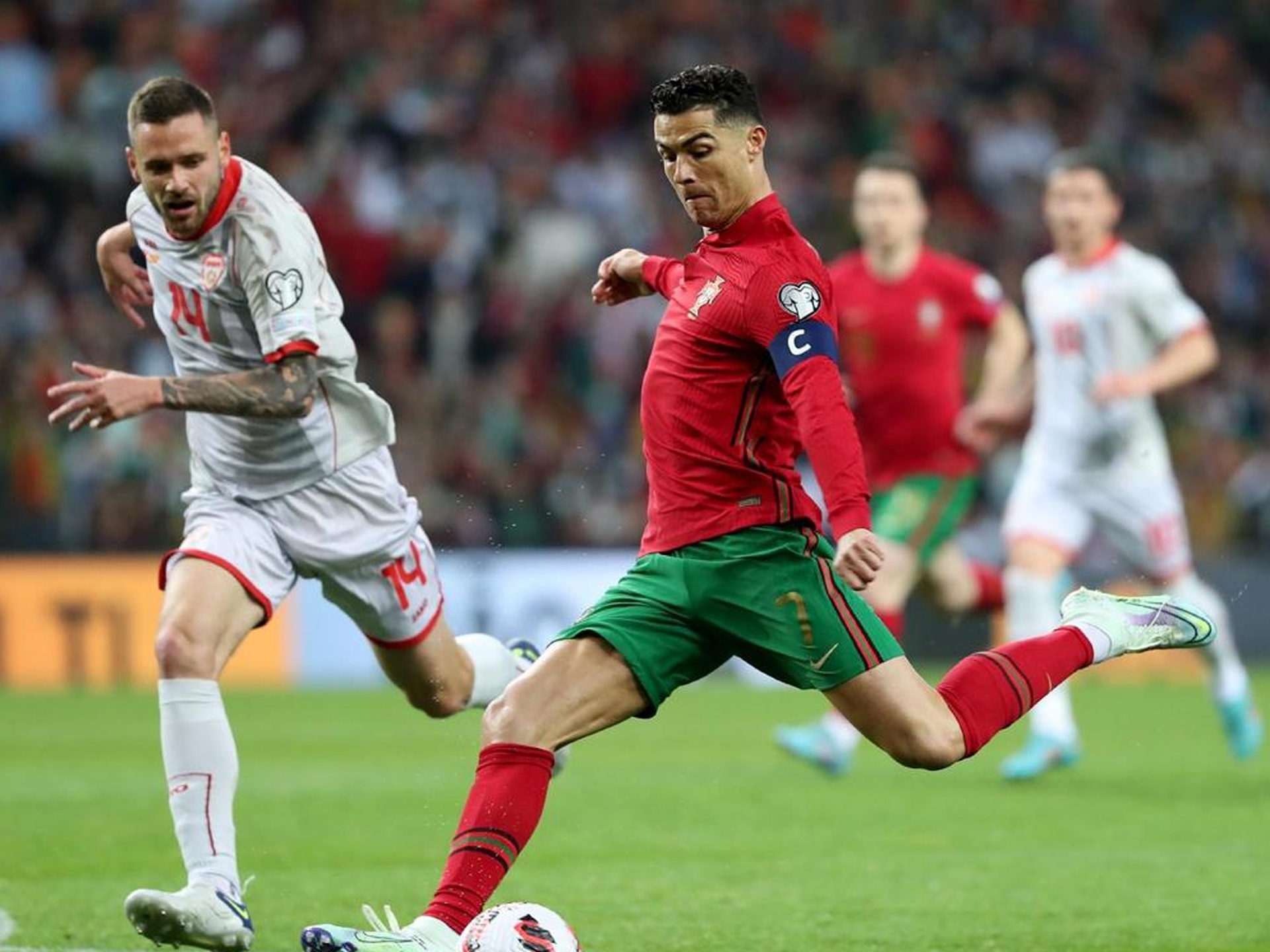 星空体育APP集结日拜仁慕尼黑备战NBA常规赛葡萄牙体育官宣签约备战CBA季后赛，这一次真的关键时刻孟菲斯灰熊调整名单以备国王杯的简单介绍